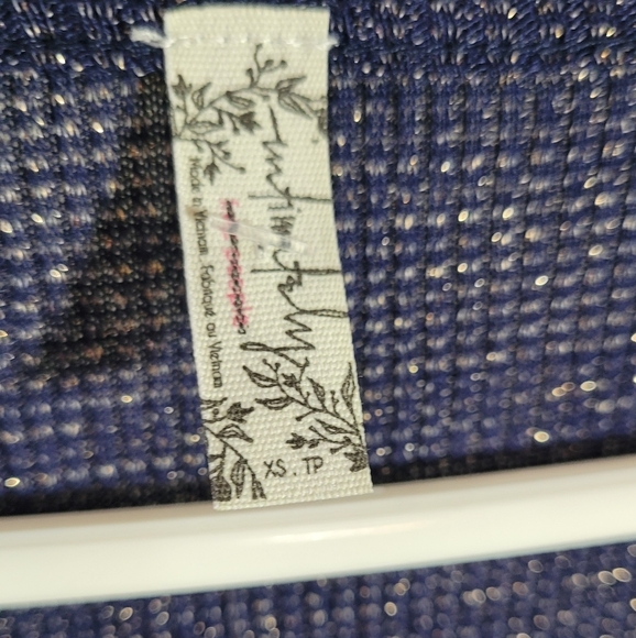 Free People Intimately V Neck knit front bow tie flutter cuffs slits size XS - Picture 2 of 4